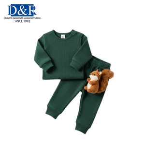 Ensemble 2 pièces respirant à manches courtes pour bébés filles, motif floral, qualité supérieure, fabrication OEM malaisienne, vente en gros directe usine - Product Image 1