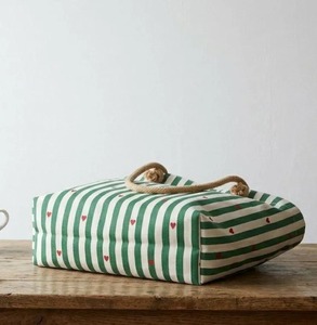 Sac fourre-tout en coton écologique tendance, réutilisable pour les courses, sac de transport matelassé fait main pour les voyages et le travail - Product Image 2