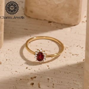 Bague de fiançailles en moissanite plaqué or rose Charm Jewells, taille coussin, sertissage à griffes, motif floral, classique pour femme, certifiée IGI - Product Image 4