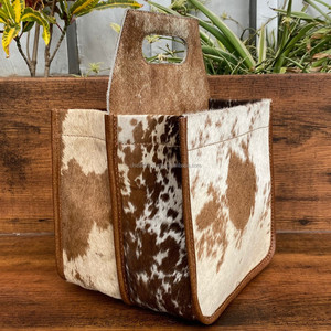 Personalizado fabricante al por mayor hecho a mano de cuero de vaca 6 Pack portador de calidad superior personalizado de gran capacidad cerveza Caddy con asa - Product Image 2