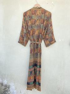 Kimono Seda Kimono Robe Bata Roja Vintage Kimono Robe - Product Image 6