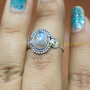 Anillo de Plata de Ley 925 con Cabujón Ovalado de Labradorita Azul Natural, Hecho a Mano, Estilo Boho Vintage, con Cuentas, para Mujer, Novia - Product Image 3