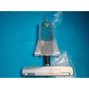 Vanne d'angle miniature série VAT 04112 04112-BA24-AAG4, utilisée telle qu'elle est, pièces d'équipement semi-conducteur d'occasion - Product Image 3