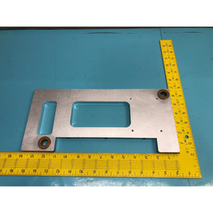 LAM 715-008106-002 แผ่นปิดด้านข้าง, ช่อง V, ขนาด L, 177218 - อุปกรณ์และอะไหล่เซมิคอนดักเตอร์ระดับโลกที่เชื่อถือได้ - Product Image 1