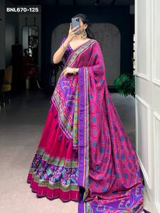 ชุดงานเทศกาล ผ้าทุสซาร์ไหมคุณภาพดี พร้อมลายพิมพ์วิบวับสุดโดดเด่น คอลเลคชั่นเลเฮนกา-โจลี และผ้าคลุมไหล่ จากซูรัต - Product Image 6