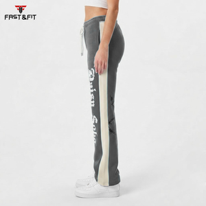 Pantalon de survêtement évasé en satin pour femme, style streetwear décontracté, design ajouré, couleurs et logo personnalisables, taille haute, prix de gros - Product Image 3