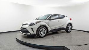 Toyota C-HR LE FWD 2021 Usado en Buenas Condiciones - Product Image 1