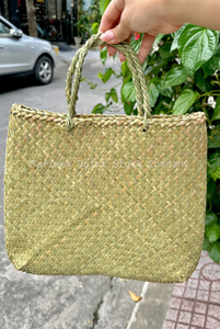 <b>Medium</b> Sizes Woven Kete <b>Bag</b> Seagrass Woven Maori Kete <b>Bag</b> Durable Tote <b>Bag</b> Handwoven Flax <b>Bag</b> Small Size from Vietnam Factory - Product Image 6