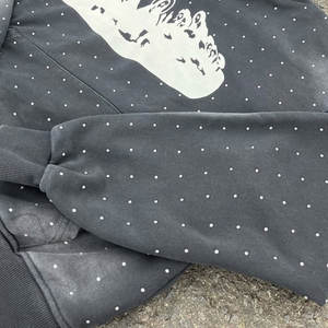 Sweat à capuche vintage en molleton délavé avec strass, design tendance streetwear, excellente qualité, look élégant, essentiel - Product Image 6