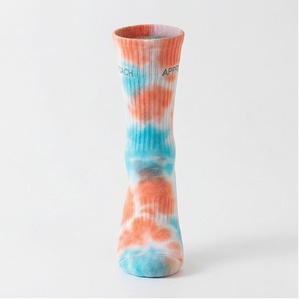 Chaussettes Tie Dye Bleu Corail Respirantes en Coton, Polyester et Spandex pour Adultes – Idéales pour l'Été et le Quotidien - Product Image 1