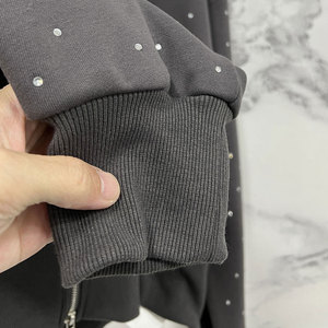 ชุดวอร์มมีฮู้ดลายจุดแบบ unisex ซิปยาวเต็มตัว ชุดลำลองสำหรับผู้ใหญ่ ใส่ได้ในฤดูใบไม้ร่วง พิมพ์ลายกลิตเตอร์ ผลิตจากวัสดุโพลีเอสเตอร์ - Product Image 6