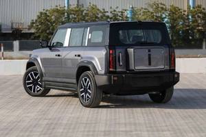 Chery iCar 03 2024 iCAR EQ3 V3 de Alto Rendimiento 4WD - Gris por fuera, Blanco por dentro - Coche Eléctrico de Cuatro Ruedas - Product Image 6