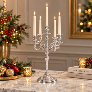 "Bougeoir classique en argent à 5 bras Design élégant Parfait pour Noël ou décor de vacances Élégant et festif" - Product Image 1