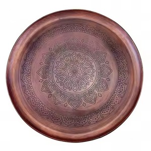 Assiette de présentation de luxe en fer pour la décoration de table lors d'événements et pour les projets hôteliers - Product Image 1