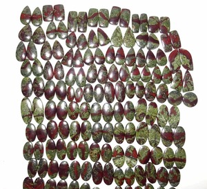 Piedra en Bruto de Jaspe Sangre de Dragón de Alta Calidad para Coleccionistas, Exhibición de Minerales y Trabajo Energético, Disponible al Mejor Precio del Mercado - Product Image 4