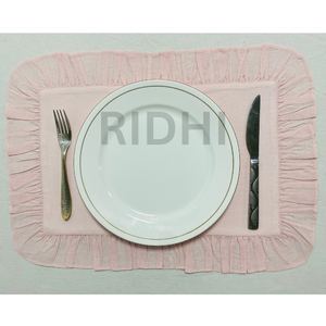 Manteles Individuales de Lino Rosa Suave Hechos a Mano Ridhi con Volantes, Ecológicos y Reutilizables, Venta al por Mayor para Hoteles, Bodas y Cenas en el Hogar - Product Image 6