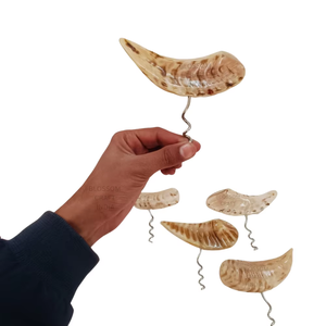 Abrebotellas de cuerno de buey hecho a mano, abridor de tapa de acero inoxidable para manualidades naturales, regalo de boda corporativo, abridor de ágata pulida - Product Image 5