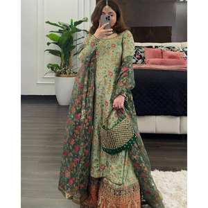 Ensemble haut et bas fait main à imprimé floral élégant pour soirée, avec dupatta, silhouette droite taille naturelle, taille XL - Product Image 3