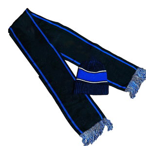 Ensemble Écharpe Longue Tricotée Rayée Bleu Royal et Noir, Bonnet et Gants – Accessoire d'Hiver de Luxe à Franges pour Sororité, Sport et Université - Product Image 1