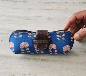 Étui à lunettes en tissu imprimé coton, pochette souple pour lunettes, étui de rangement pour femmes et hommes, accessoires de voyage, de vacances et de plein air - Product Image 1