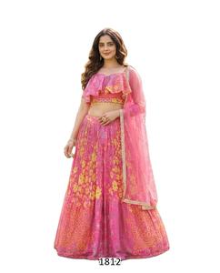 Lehenga Choli Largo hasta el Suelo, Elegante y Festivo para Fiestas de Invierno, Color Rosa Bandhani, en Seda Muselina para Mujer, para Bodas y Ocasiones Especiales - Product Image 1