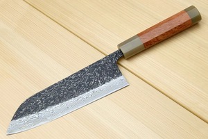 Couteau Santoku artisanal sur mesure avec lame en acier Damas, manche en bois, étui en cuir, écologique, 7 pouces, ambidextre - Product Image 3