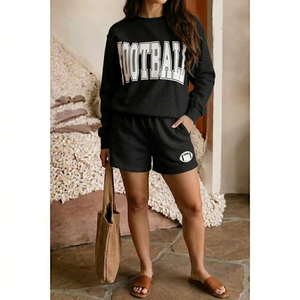 ชุดเสื้อคอเต่าและกางเกงขาสั้น ดีไซน์สำหรับผู้หญิง สวมใส่สบาย อุ่นสบาย เหมาะสำหรับใส่ในชีวิตประจำวัน - Product Image 1