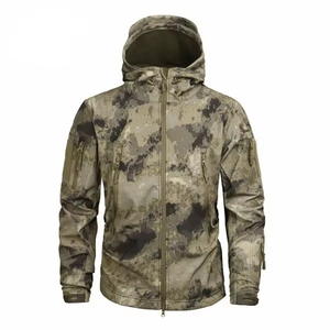 Chaqueta de Caza Impermeable y Cortavientos para Hombre, Chaqueta de Senderismo, Montañismo y Caza con Camuflaje - Product Image 1