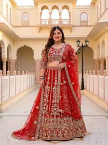 Lehenga Choli nupcial bordado de talla grande, silueta en A hasta el suelo, tela de poliéster y algodón, cuello barco, mangas cortas, dupatta de red. - Product Image 3