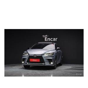 Lexus RX F-Sport 2023 avec boîte de vitesses automatique, 24 789 km, conduite à gauche, sièges en cuir, caméra de recul, seulement 6 mois d'âge - Product Image 3