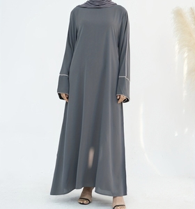 Abaya Modeste de Dubaï à Manches Longues Perlée et Pailletée, Traditionnelle, Faite à la Main, pour Mariage, en Polyester Respirant, Col en V – Grande Vente - Product Image 5