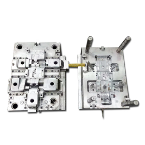 Molde de Inyección de Plástico Personalizado para la Fabricación de Piezas de Plástico de Precisión - Product Image 1