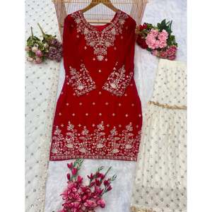 Conjunto de traje de fiesta de diseñador para mujer con trabajo de bordado pesado - Product Image 3