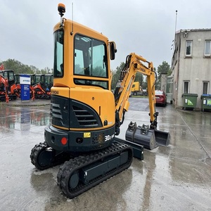 Mini-excavatrice Hyundai, poids opérationnel 0,32 m³, capacité de la benne, moteur et pompe inclus, équipement de construction à vendre - Product Image 3
