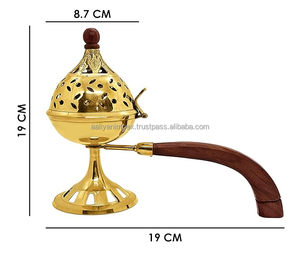 Brûleur d'encens religieux en laiton sculpté le plus vendu avec poignée en bois, vaisselle personnalisable pour la décoration de la maison, du temple et de l'église - Product Image 2