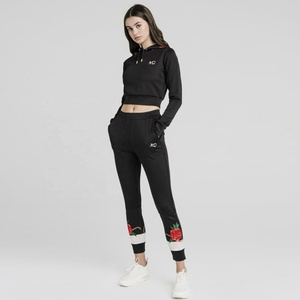 Ensemble de survêtement ample pour femme en molleton délavé, comprenant un sweat-shirt court à capuche et un pantalon de survêtement à cordon de serrage - Product Image 3