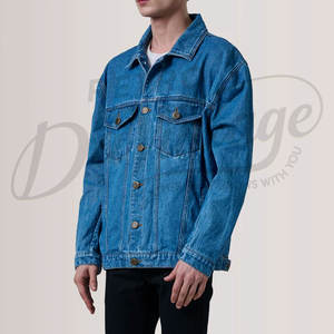 Veste en jean bleu moyen sur mesure pour homme, coupe ample et oversize, délavage vintage, en coton, style streetwear décontracté - Product Image 6