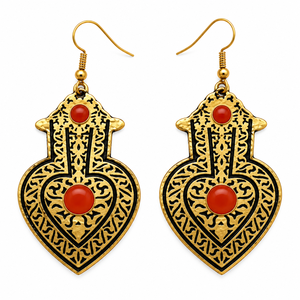 Pendientes Colgantes Tribales de Latón Dorado con Piedras Rojas, Diseño de Filigrana Ornamentada, Joyería Boho de Impacto, Venta al por Mayor - Product Image 1