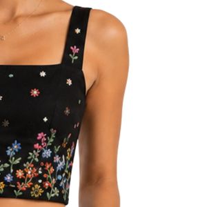 Conjunto de Top Corto y Falda Bordados Personalizados para Mujer, Diseño Floral, Traje de Dos Piezas para Verano, Logotipo Personalizado, OEM, ODM, Ropa al por Mayor - Product Image 4