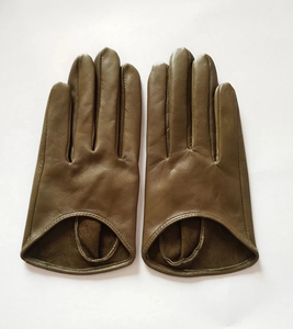 <b>Women</b> Sheep Leather Driving Gloves Wrist Length Unlined <b>Thermal</b> Plain Style for Daily Use Winter Warmth - Product Image 4
