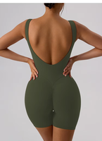 Monos de yoga sin espalda con cuello halter de talla grande con logo personalizado para niñas, monos deportivos de color liso para fitness y gimnasio al por mayor