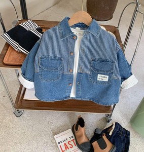 Camisa vaquera a rayas para niños, manga larga, informal, con cuello vuelto y bolsillos, lavada, de corte holgado, manga completa - Product Image 2
