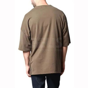 Camiseta Oversize para Hombre de Bajo MOQ, Diseñada para un Uso Diario Cómodo y con Flexibilidad de Moda - Product Image 3