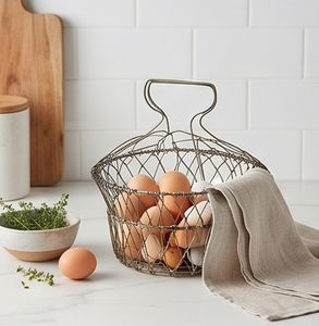 Cesta de Almacenamiento de Alambre Metálico Premium con Asa, Diseño Rústico, Organizador Multiusos, Elegante Adorno para el Hogar - Product Image 5