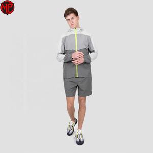 Conjuntos Deportivos Personalizados al por Mayor, Chaqueta Cortavientos de Nailon para Hombre, Conjunto de Pantalones Cortos, Fabricante de Conjuntos Deportivos, Servicio OEM - Product Image 1