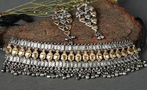 Conjunto de Collar y Pendientes Bohemios Ghungroo de Plata y Oro Oxidado de Dos Tonos para Mujer, Ideal para Bodas y Novias - Product Image 4