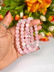 กำไลข้อมือเรซิ่นแกะสลักลายดอกไม้สไตล์วินเทจ ลายดอกชบาเขตร้อน สีม่วงเขียว ดีไซน์โดดเด่น - Product Image 4