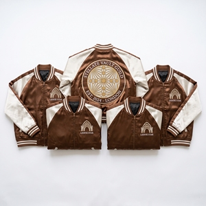 Blouson Bomber en Satin en Gros avec Fermeture Éclair, Manches Raglan, Marron Bronze Crème, Broderie Graphique Stellate Vault au Dos, Coupe-Vent Style Universitaire - Product Image 1