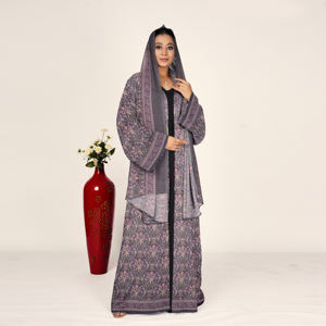 Abaya Holgada de Chifón con Hiyab a Juego, Manga Larga, Estilo Islámico Moderno para Eid, Atuendo Contemporáneo de Estilo Medio Oriente para Mujer - Product Image 1