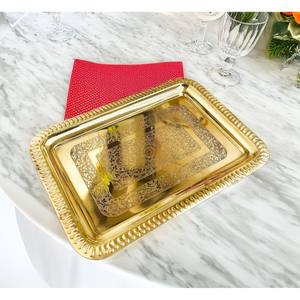 Bandeja de servir con una hermosa artesanía y acabado impecable que aporta calidez y refinamiento a los espacios de comedor. - Product Image 2